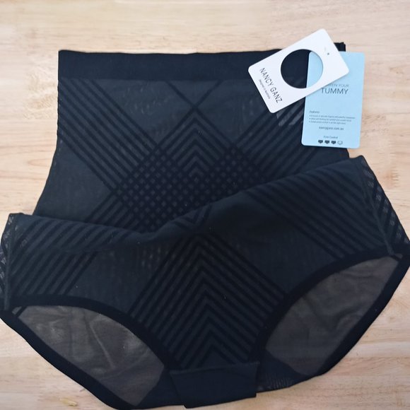 Nancy Ganz High Waisted Brief #W6190 Large Black - Picture 2 of 5